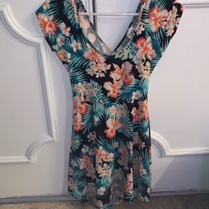 Victoria’s Secret PINK Brand Tropical Print Summer Dress w/ Criss Cross Back M